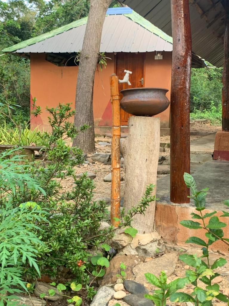 Sahana Retreat Buttala Luaran gambar